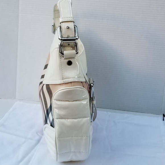 Burberry  Phoebe white /Beige Nova Check PVC and quited Patent Leather Hobo bag - Picture 6 of 16